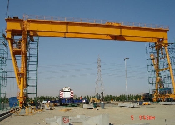 Truss Type 500T คานคู่โครงสำหรับตั้งสิ่งของเครน 28.5M ช่วงเครนเหนือศีรษะกลางแจ้ง