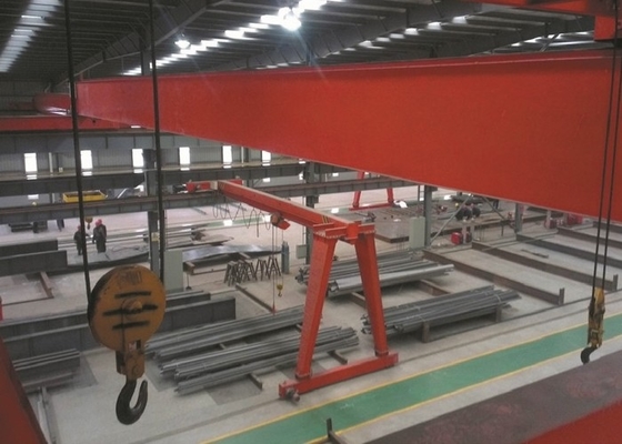 โกดัง 1-20t รอกไฟฟ้าพอร์ทัล Gantry Crane พร้อมตะขอ