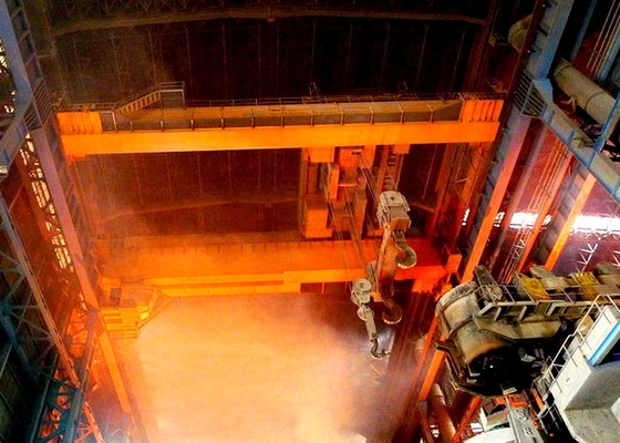 Q345B วัสดุ Foundry Ladle Crane เหล็กหล่อโลหะเครนเหนือศีรษะหลอมเหลวเหล็ก Ladle