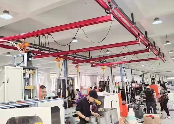 380V 50Hz การทำงานที่ยืดหยุ่น KBK Crane Workstation 2T เครนรางแบบปิด