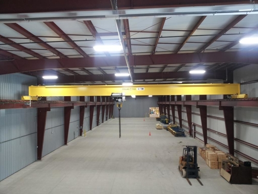 3m-16.5m Span Electric Overhead Traveling Crane คลังสินค้า 5 Ton Single Girder Crane