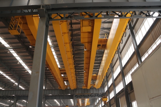 LH Type Mobile Electric เครนเหนือศีรษะคานคู่ 50Ton พร้อมรถเข็นไฟฟ้า