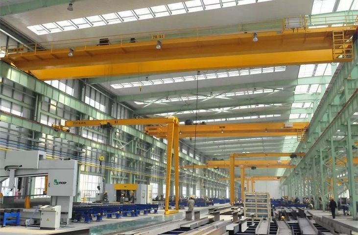 European Single Double Girder EOT เครนเหนือศีรษะ 1-50 ตันพร้อมรถเข็นเดินทาง