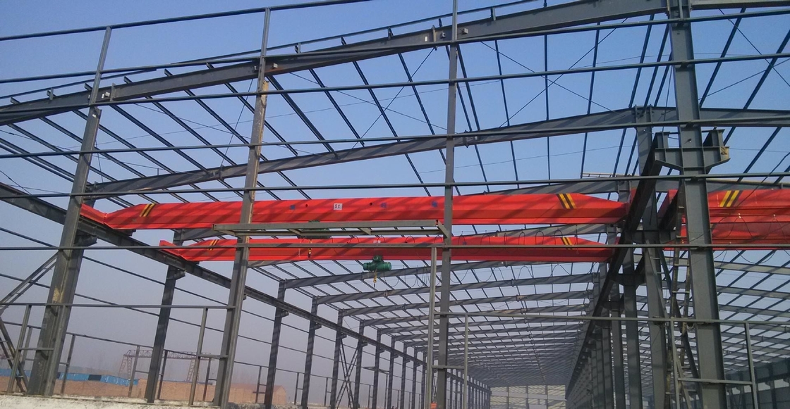 ช่วง 7.5-31.5 ม. คานเดี่ยว EOT เครน 10 ตันเครนเหนือศีรษะ 220V ~ 480V สำหรับโรงงาน