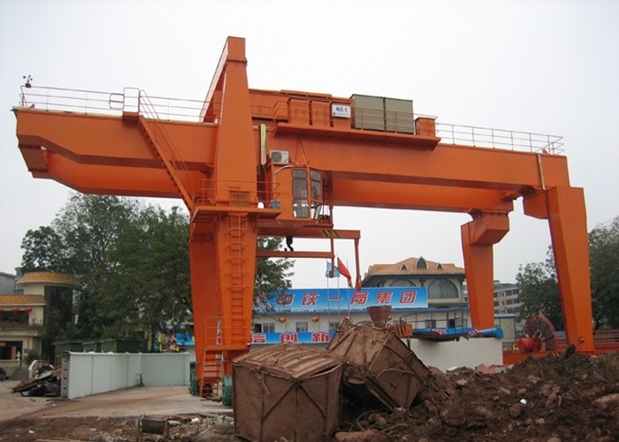 MHL MDG ประเภทยางรถเครนก่อสร้างถนน 12m 16m 20m Span