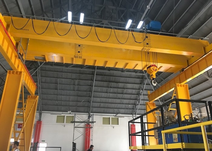 OEM ODM IP55 IP65 เครนเหนือศีรษะคานคู่ควบคุมห้องโดยสาร 10 ตัน Eot Crane